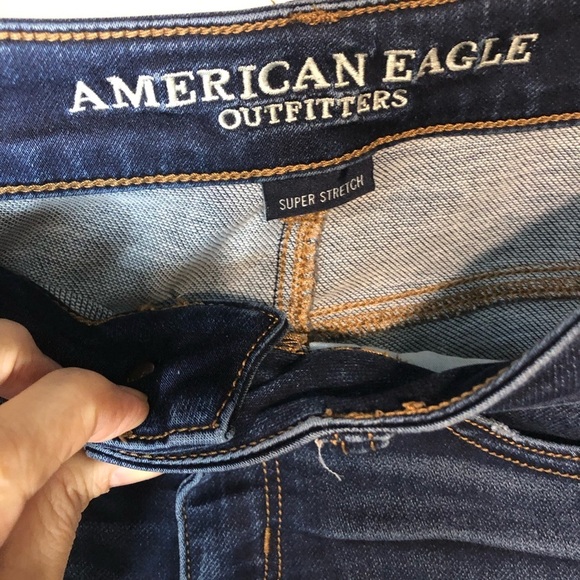 American Eagle AEO Sz 4 Long Jegging Jeans Mid-Rise Dark Wash Super Stretch - Picture 6 of 6